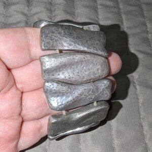 $1 with Bundle ~ Silver Tone Chunky Stretch Bracelet Hammered Look 5821